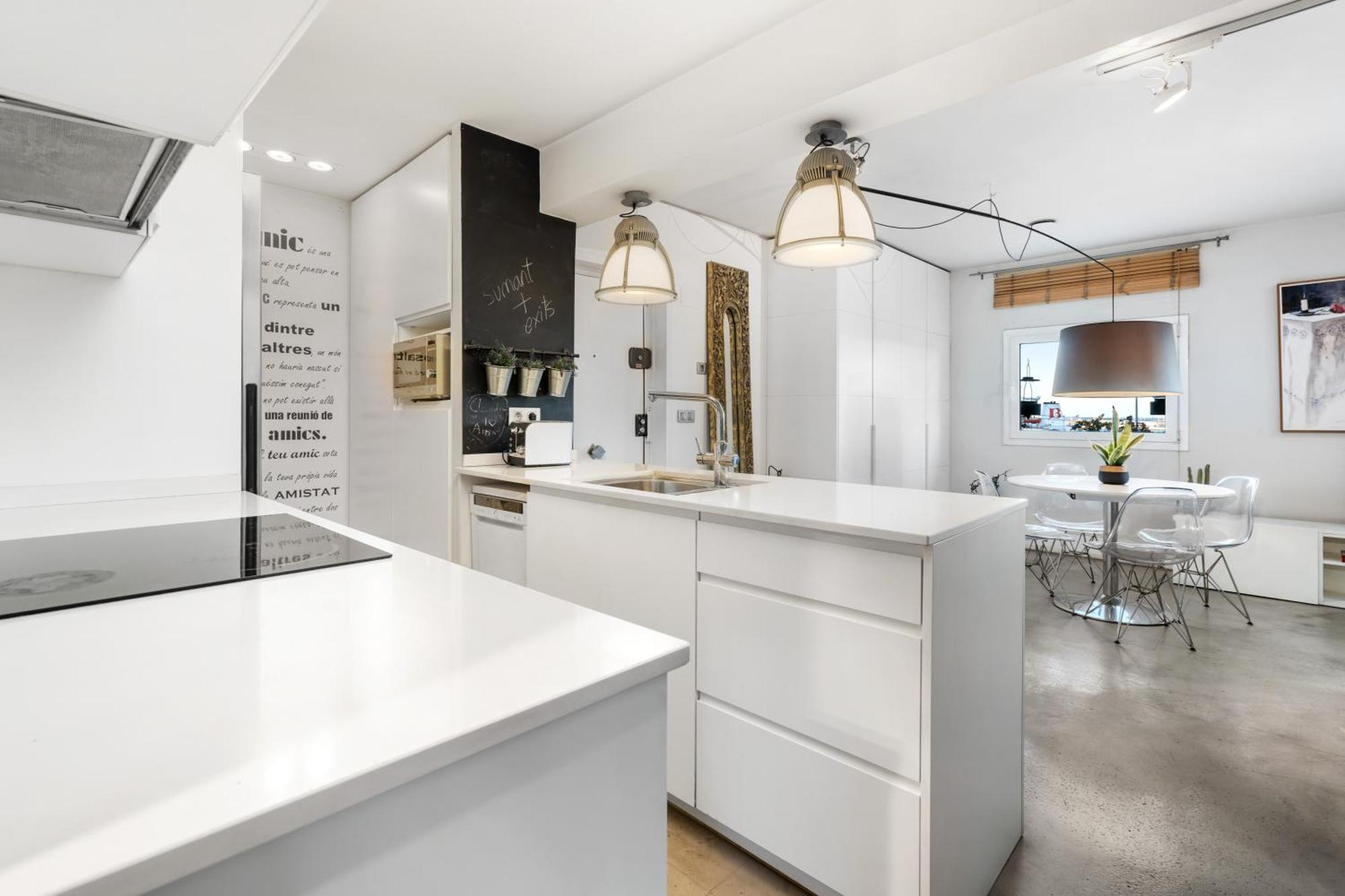 Appartement Bright Ferry Terminal & Ramblas Barcelone